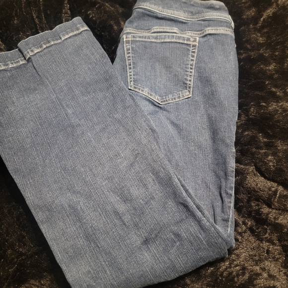 Torrid - Picture 2 of 3